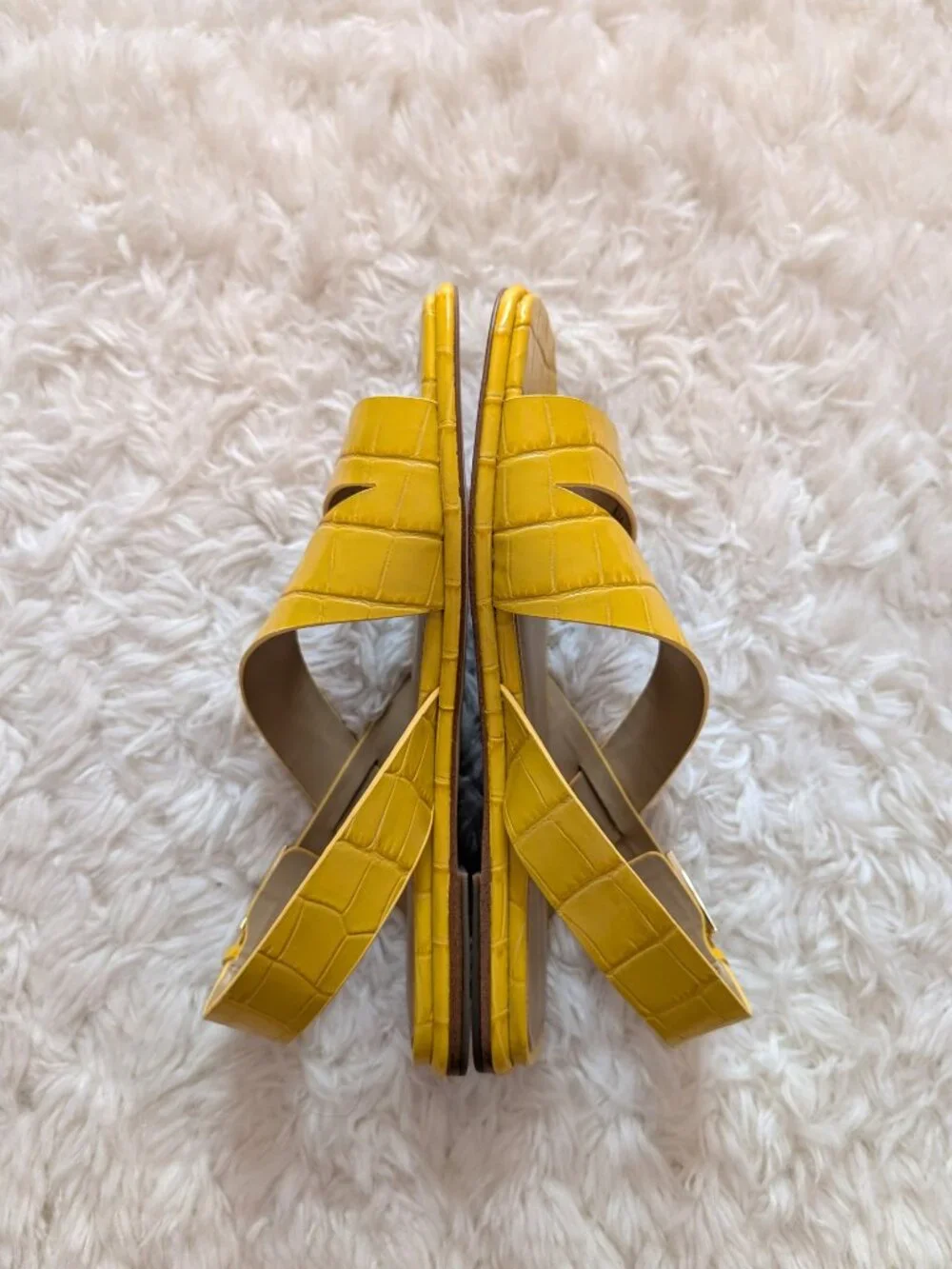 NWT Michael Kors Delilah Leather Slingback Sandals (size: 6; color: sunflower) - Picture 3 of 10
